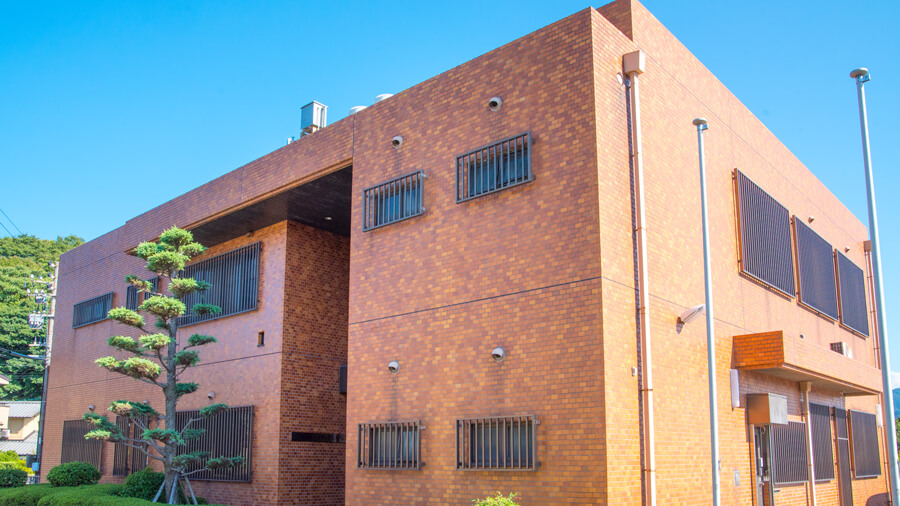 株式会社ハイテックシステムズ