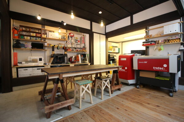 株式会社アワセルブス